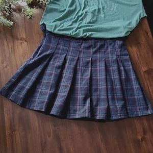 American Eagle Women's Pleated Plaid Skirt